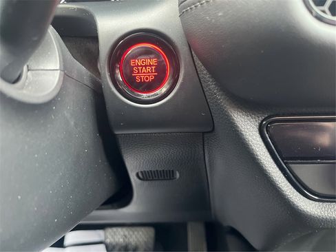 Used 2023 Honda HR-V LX image 41