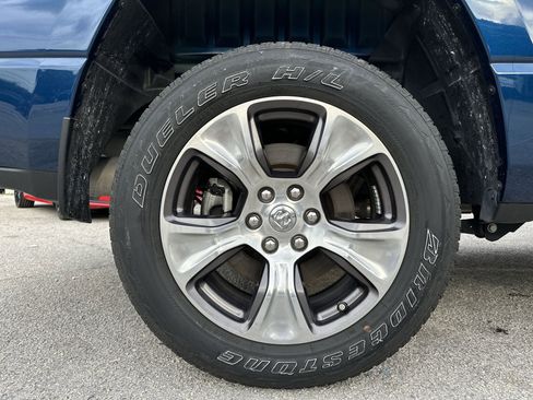 Used 2023 RAM 1500 Laramie AWD/4WD image 18