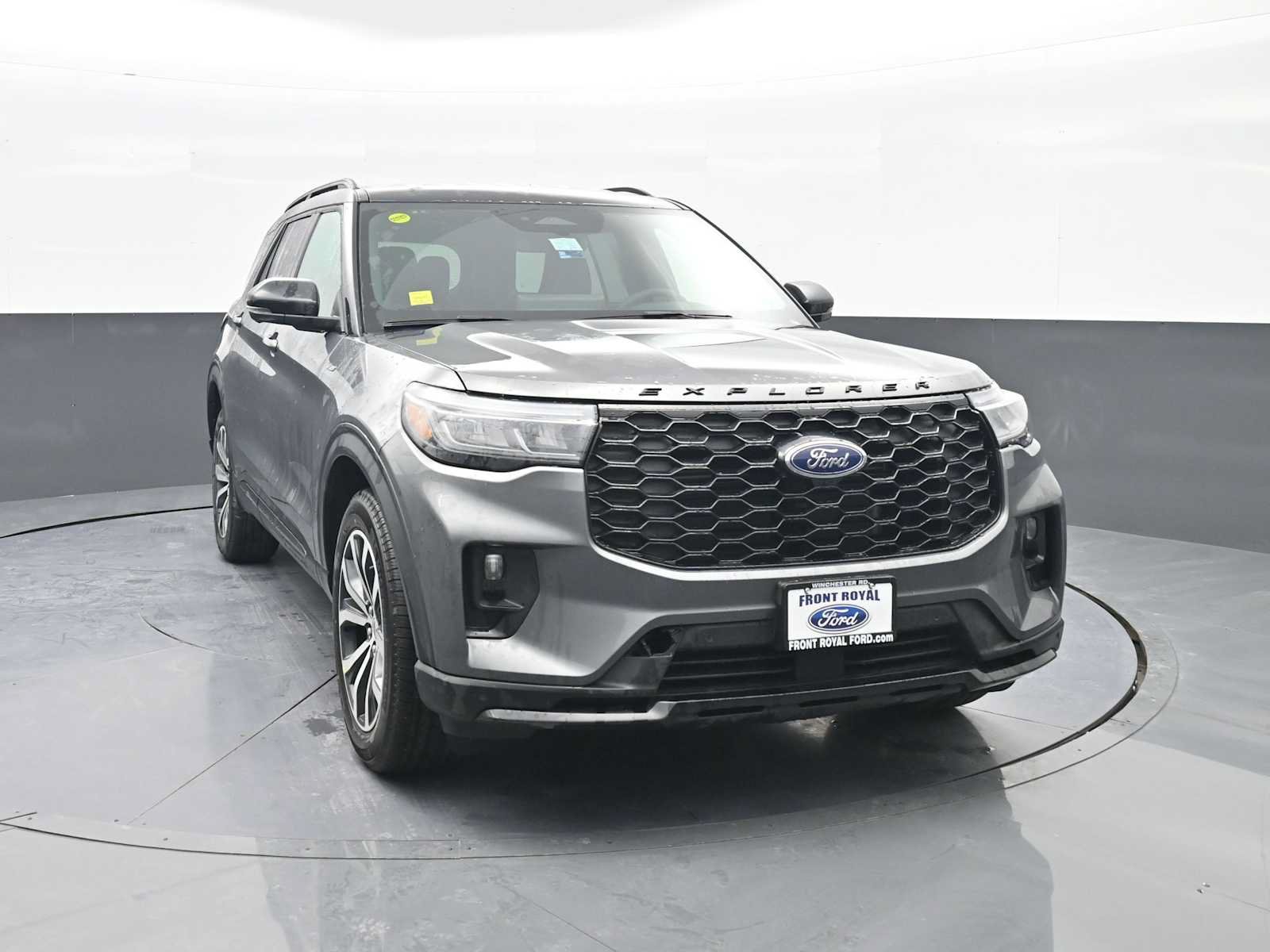 New 2026 Ford Explorer ST-Line AWD/4WD image 2