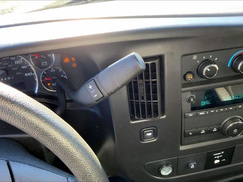 Used 2024 GMC Savana 2500 w/ Driver Convenience Package image 15