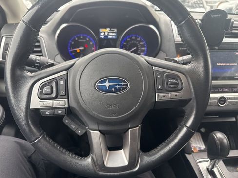 Used 2017 Subaru Outback 3.6R Limited image 17