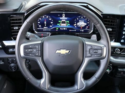 Used 2025 Chevrolet Silverado 1500 LTZ w/ LTZ Premium Package AWD/4WD image 32
