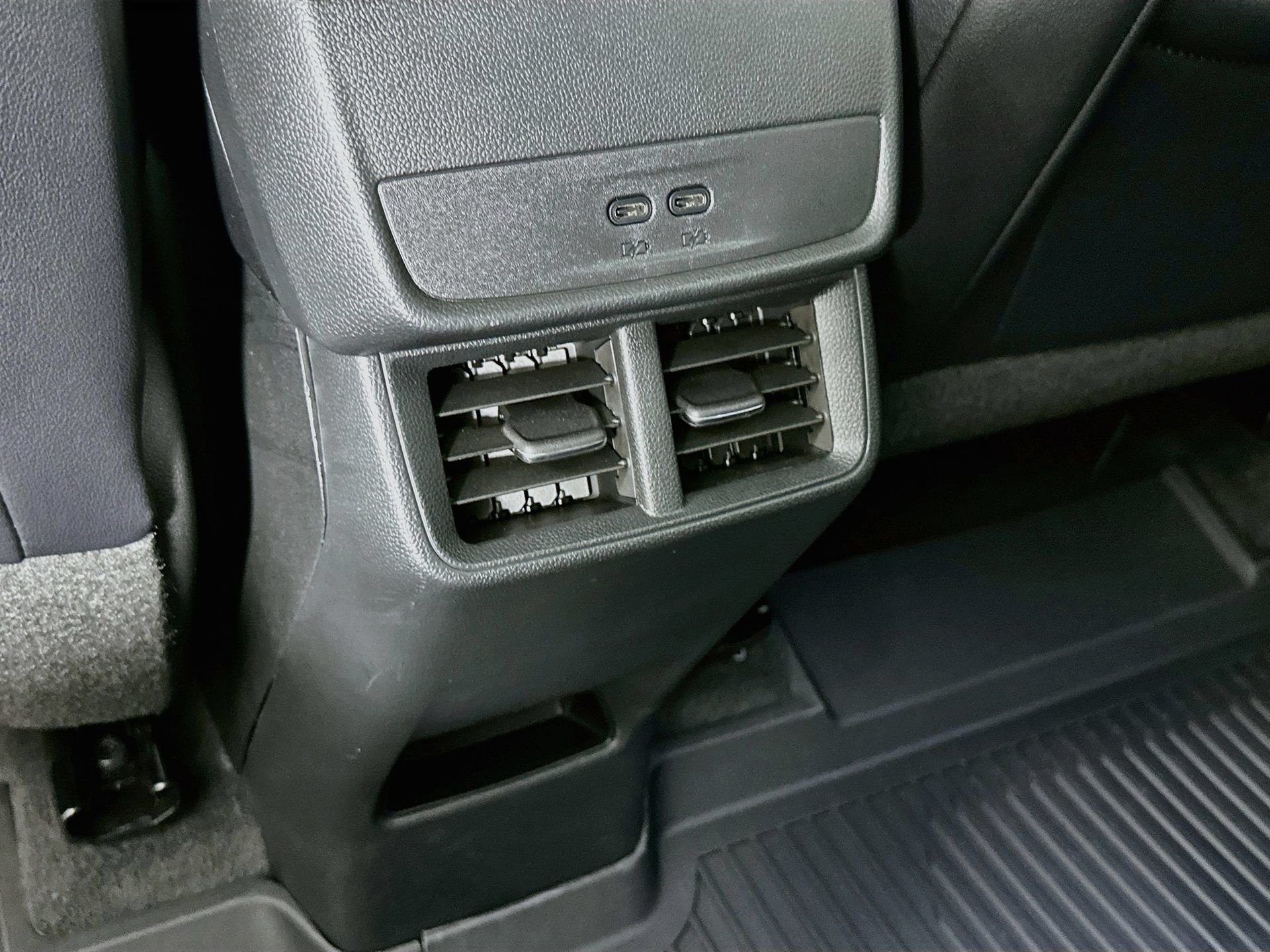 Used 2026 Chevrolet Equinox RS w/ Safety and Technology Package FWD image 27