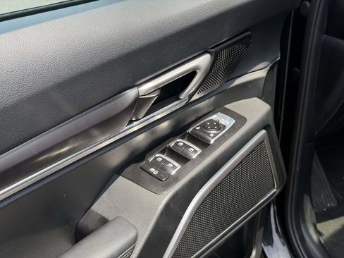 Used 2025 Kia Telluride S AWD/4WD image 18