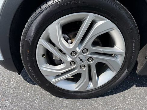 Used 2023 Chevrolet Bolt LT w/ Driver Confidence Package FWD image 31