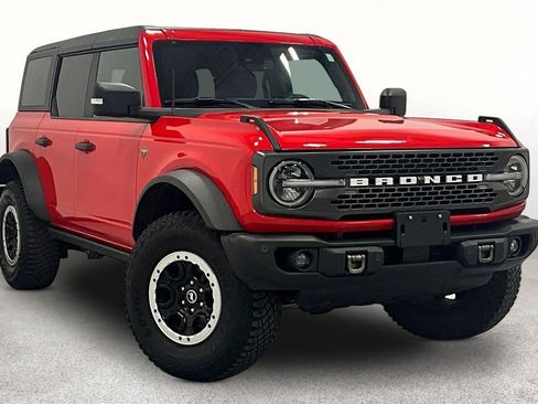 Used 2022 Ford Bronco Badlands w/ Sasquatch Package image 1