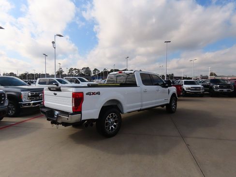 Used 2022 Ford F250 Lariat image 11