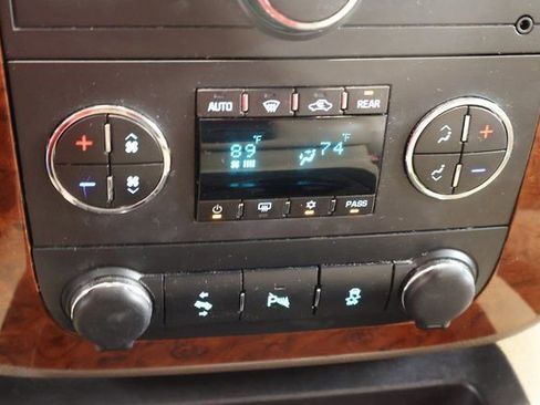 Used 2012 Chevrolet Tahoe LT w/ Luxury Package image 23