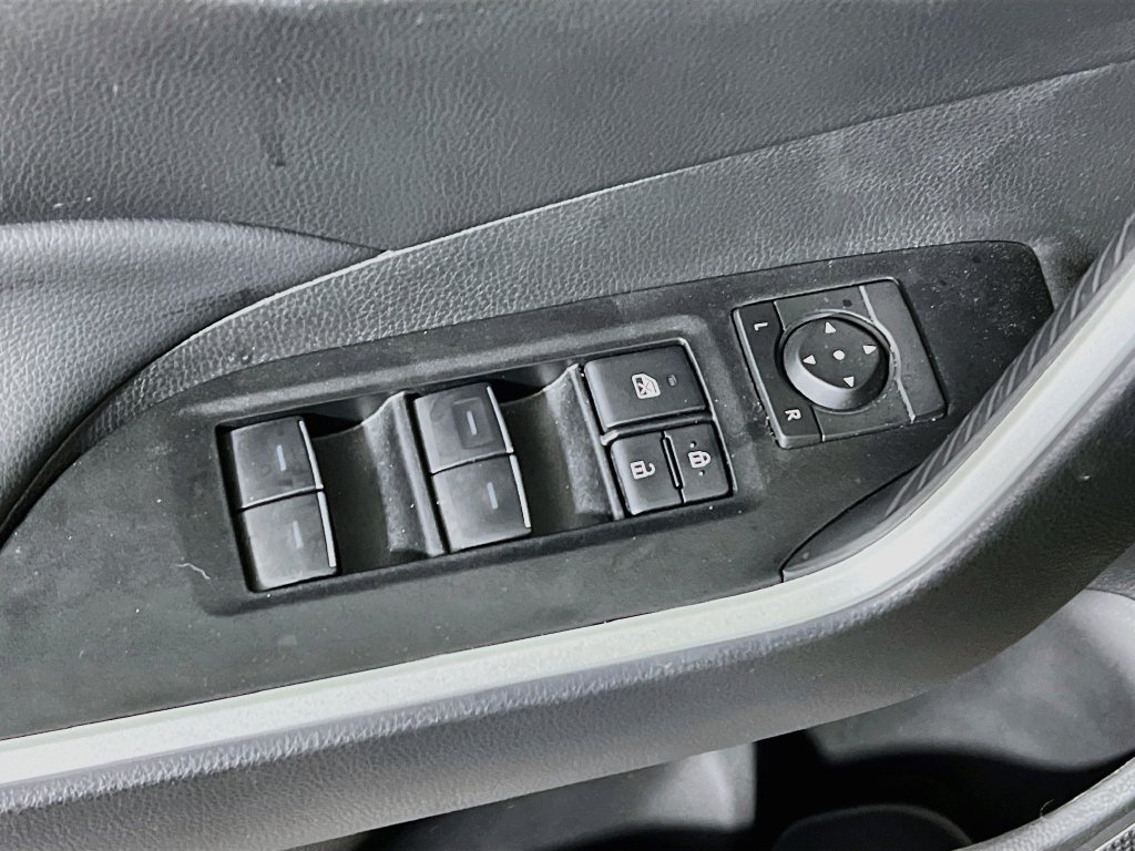 Used 2025 Toyota RAV4 XLE w/ Convenience Package AWD/4WD image 16