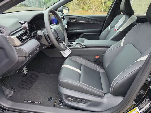 New 2026 Toyota Camry SE image 24