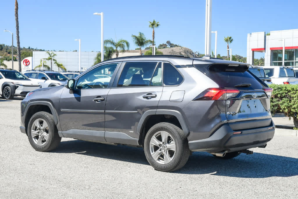 Certified 2024 Toyota RAV4 LE AWD/4WD image 7