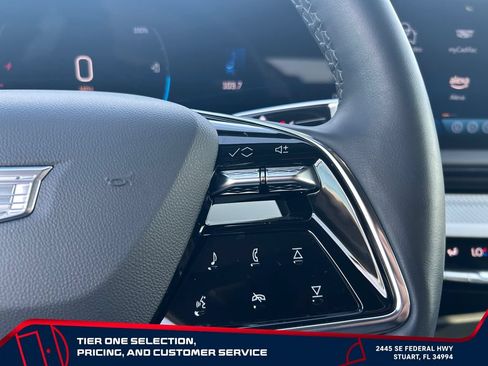 Used 2025 Cadillac Optiq Sport 2 w/ LPO, Floor Liner Package AWD/4WD image 20