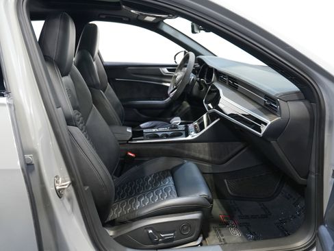 Used 2021 Audi RS 6 AVANT WAGON 4D image 37