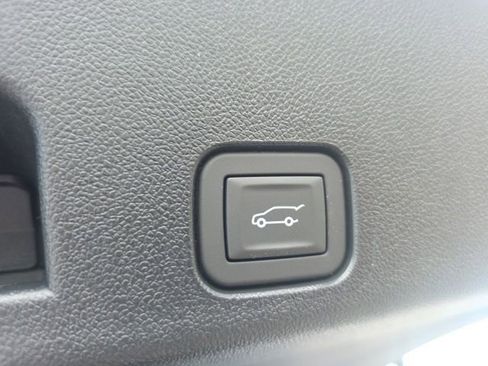 New 2026 Chevrolet Traverse RS AWD/4WD image 39