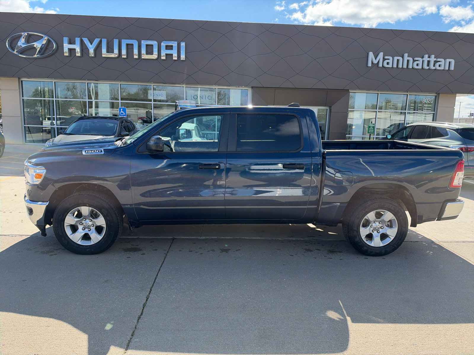Used 2024 RAM 1500 Tradesman AWD/4WD image 2