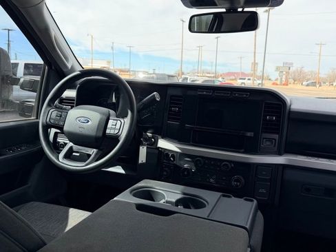Used 2023 Ford F250 XLT w/ FX4 Off-Road Package AWD/4WD image 15