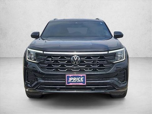 Used 2024 Volkswagen Atlas Cross Sport SEL R-Line image 2