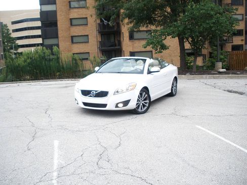 Used 2011 Volvo C70 T5 w/ Convenience Pkg FWD image 20