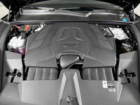 New 2026 Porsche Cayenne image 42