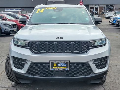 Used 2023 Jeep Grand Cherokee Altitude image 5