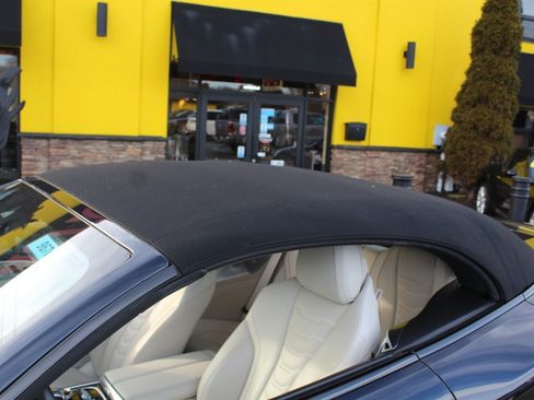 Used 2022 BMW 840i xDrive Convertible w/ Driving Assistance Package image 35