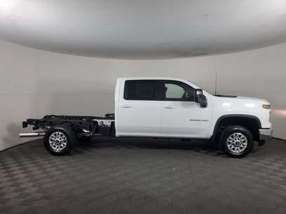 New 2026 Chevrolet Silverado 2500 LT w/ Convenience Package