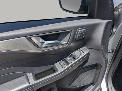 Used 2021 Ford Escape Titanium FWD image 22