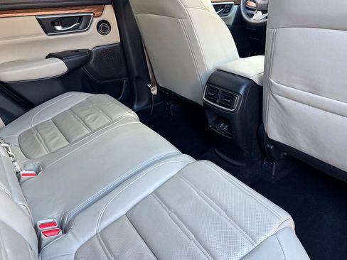 Used 2018 Honda CR-V Touring image 30