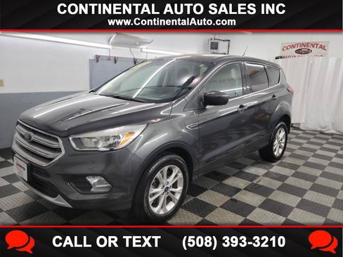 Used 2019 Ford Escape SE AWD/4WD image 1