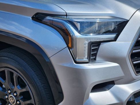 Used 2023 Toyota Sequoia Platinum AWD/4WD image 28