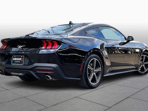 Used 2025 Ford Mustang Coupe image 11