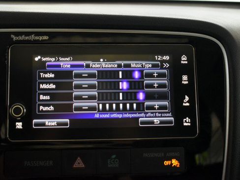 Used 2017 Mitsubishi Outlander SE AWD/4WD image 19