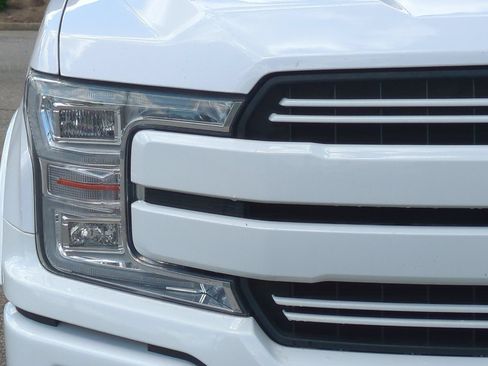 Used 2020 Ford F150 Lariat w/ Equipment Group 502A Luxury AWD/4WD image 45