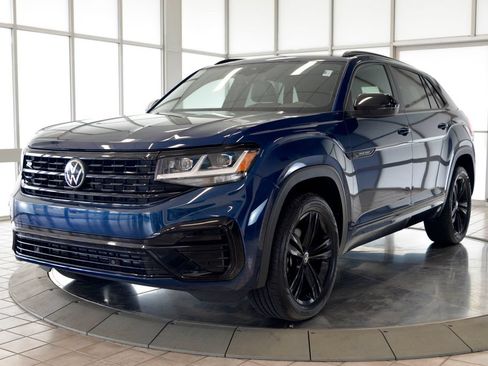 Used 2023 Volkswagen Atlas Cross Sport SEL R-Line AWD/4WD image 4