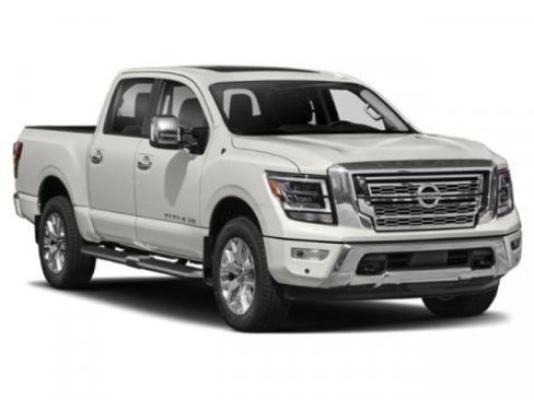Used 2021 Nissan Titan SL w/ Moonroof Package image 9