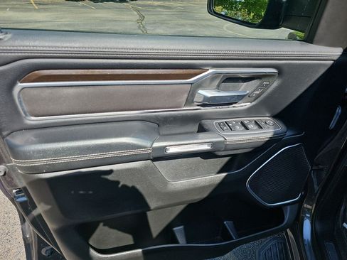 Used 2022 RAM 1500 Laramie AWD/4WD image 19