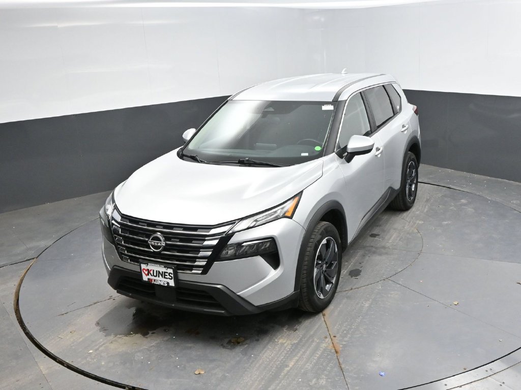 Used 2025 Nissan Rogue SV AWD/4WD image 23