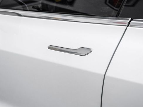 Used 2020 Tesla Model 3 Long Range image 35