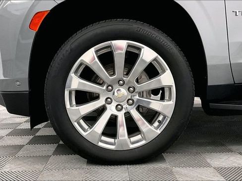 Used 2023 Chevrolet Tahoe Premier w/ Advanced Technology Package AWD/4WD image 10