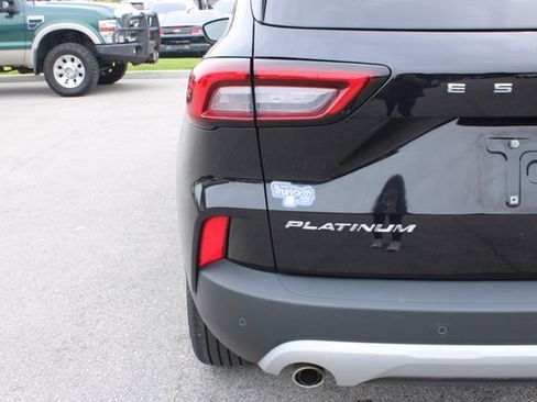 Used 2023 Ford Escape Platinum AWD/4WD image 44