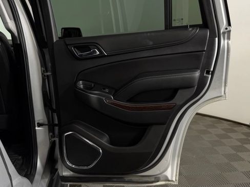 Used 2020 GMC Yukon SLT AWD/4WD image 31