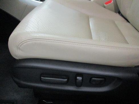 Used 2017 Honda Accord EX-L image 17