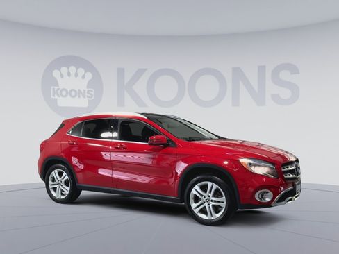 Used 2019 Mercedes-Benz GLA 250 4MATIC image 2