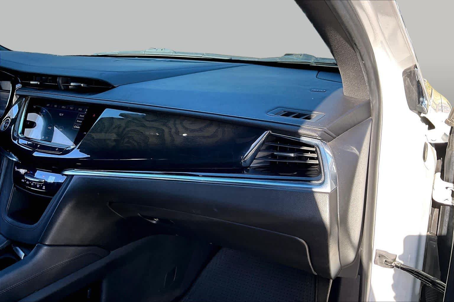 Used 2020 Cadillac XT6 Premium Luxury FWD image 19