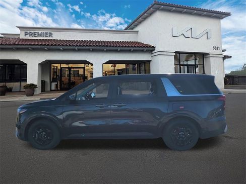 New 2026 Kia Carnival image 5
