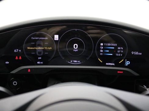 New 2024 Porsche Taycan 4S image 21