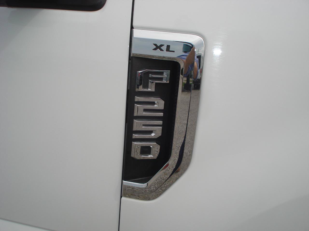 Used 2017 Ford F250 XL w/ Power Equipment Group RWD image 9