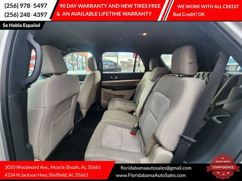 Used 2018 Ford Explorer XLT image 12