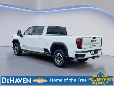 Used 2022 GMC Sierra 2500 AT4 w/ AT4 Preferred Package AWD/4WD image 4