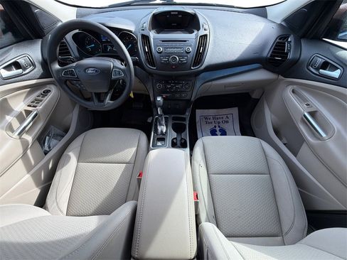 Used 2017 Ford Escape SE image 29